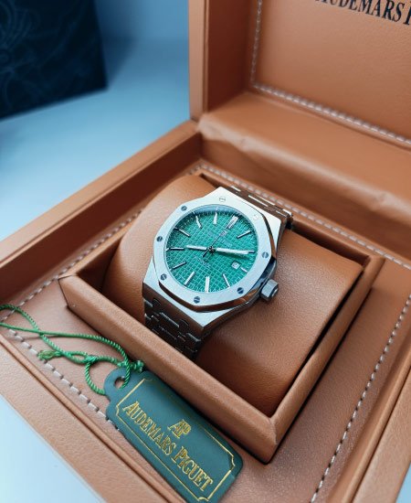 AP Watch Royal Oak Green Watch 15500ST.OO.1220ST.041 - Image 3