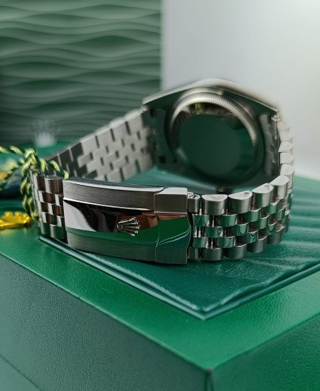 Rolex Datejust Mother of Pearl Diamond Dial 126234 - Image 5