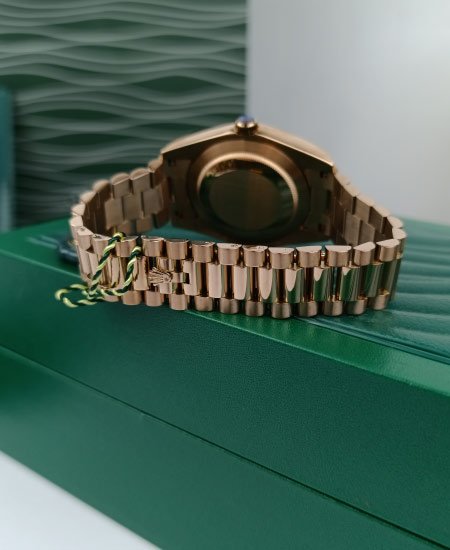 Rolex Eisenkiesel Everose gold Dial 228235 - Image 6