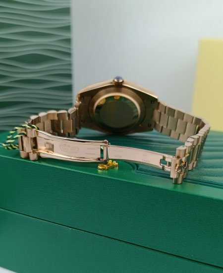 Rolex Eisenkiesel Everose gold Dial 228235 - Image 4