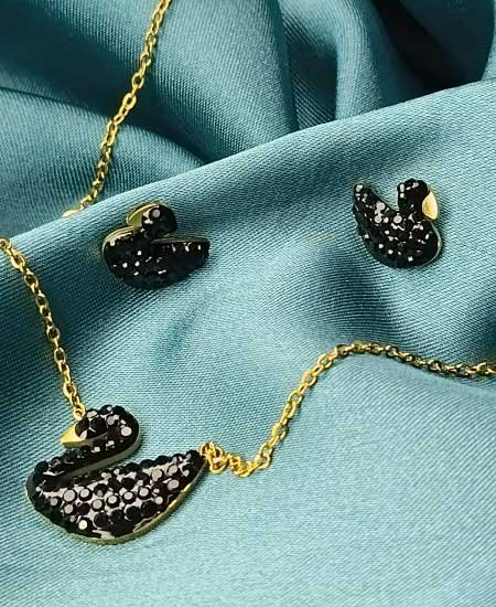 Jewelry Swarovski Neckles Pakistan