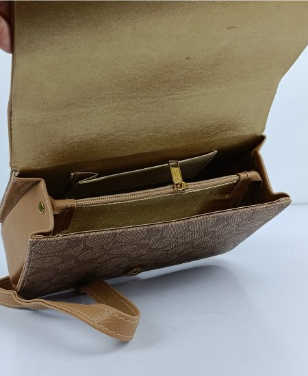 Coach Handbag Chocolate Brown - Image 4