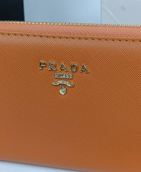 Prada Ladies Wallet Brown