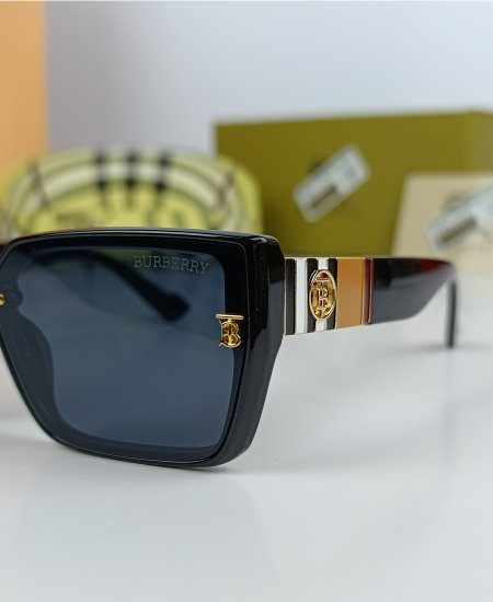 Burberry Sunglasses Black Bur31