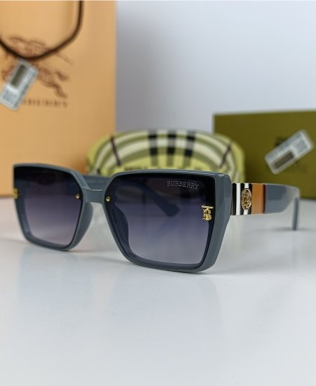 Burberry Sunglasses Gray Bur31 - Image 3