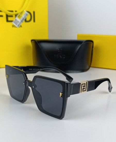 Fendi Sunglasses Black FND21