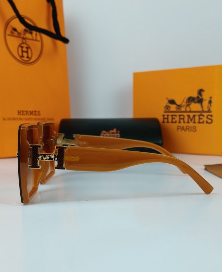 Hermes Sunglasses Women's HR004 - Image 4