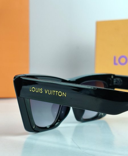 LV Black Moon Cat Eye Sunglasses - Image 4