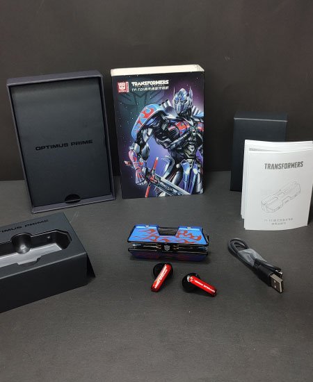 Optimus Prime Earbuds Original Transformers - Image 4