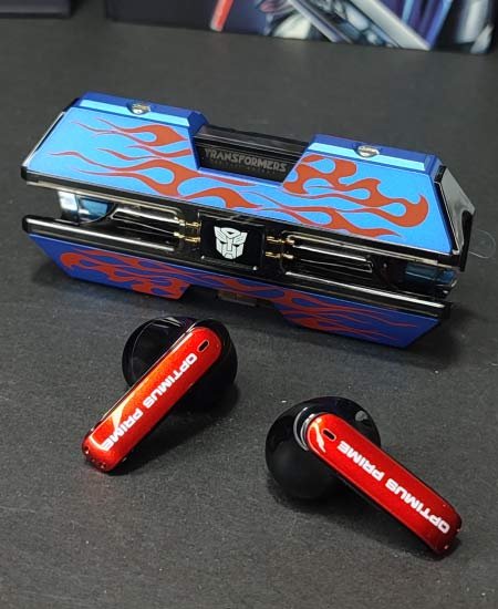 Optimus Prime Earbuds Original Transformers - Image 3