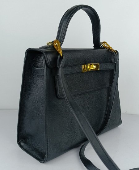 1.1 Hermes Kelly Handbags Mate Black in Original Leather